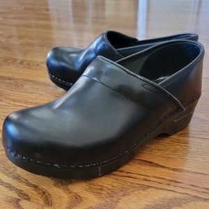 Dansko Clogs Size 40